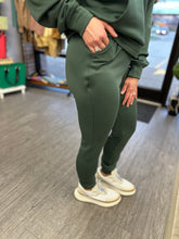 Load image into Gallery viewer, Deep Forest Fleece Lined Joggers