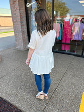 Load image into Gallery viewer, Buttercream Dream Button Up Top