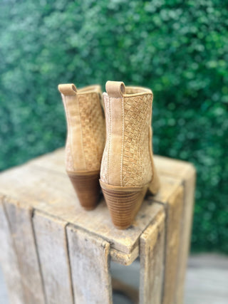 Camel Come And Get It Boots