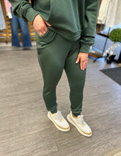 Load image into Gallery viewer, Deep Forest Fleece Lined Joggers