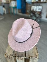 Load image into Gallery viewer, Felt Hat