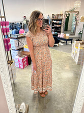 Load image into Gallery viewer, Peach Floral Midi Dress