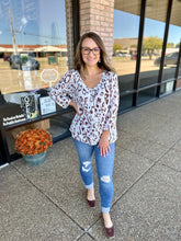 Load image into Gallery viewer, Leopard Print Blouse