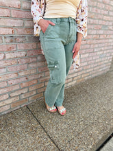 Load image into Gallery viewer, Sage Green HR Cargo Pant