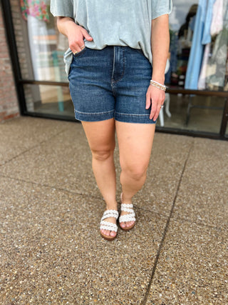 Judy Blue HW Double Button Slim Shorts