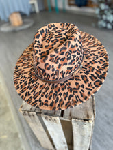 Load image into Gallery viewer, Leopard Wide Brim Hat