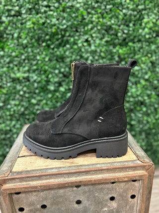 Corky's Unzip Me Boot in Black