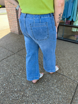 Dark Wash Square Pocket Cropped Pant