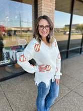 Load image into Gallery viewer, Pumpkins Raw Edge Knit Sweater