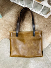 Load image into Gallery viewer, Genunie Leather Sandstone Tote