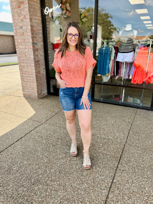 Mid-Rise Distressed Midi Short