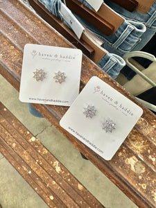 Flower Diamond Stud Earrings