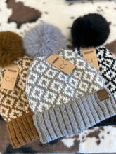 Load image into Gallery viewer, Diamond Knit Beanie