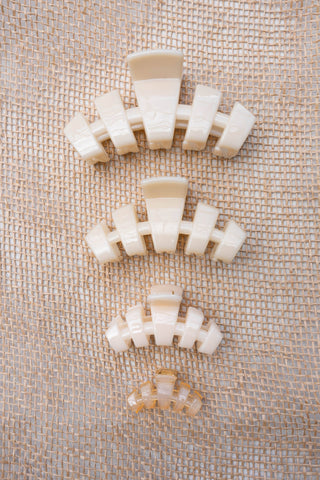 Classic Hair Clip | Medium | Almond Beige