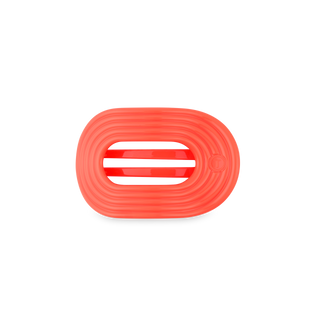 TELETIES flat round hair clip with ribbed texture and black corner grips